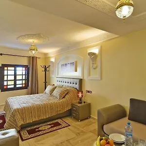 3* فندق Blue Sky